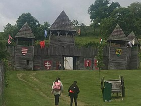 193240528_4197602540276858_833391940938596716_n.jpg